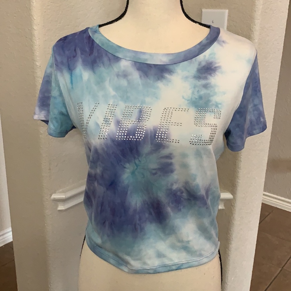 Streetwear Society blue and purple cropped baby tee top Size L